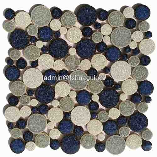 Blue and white color round pebble ceramic mosaic tiles for swimming pool